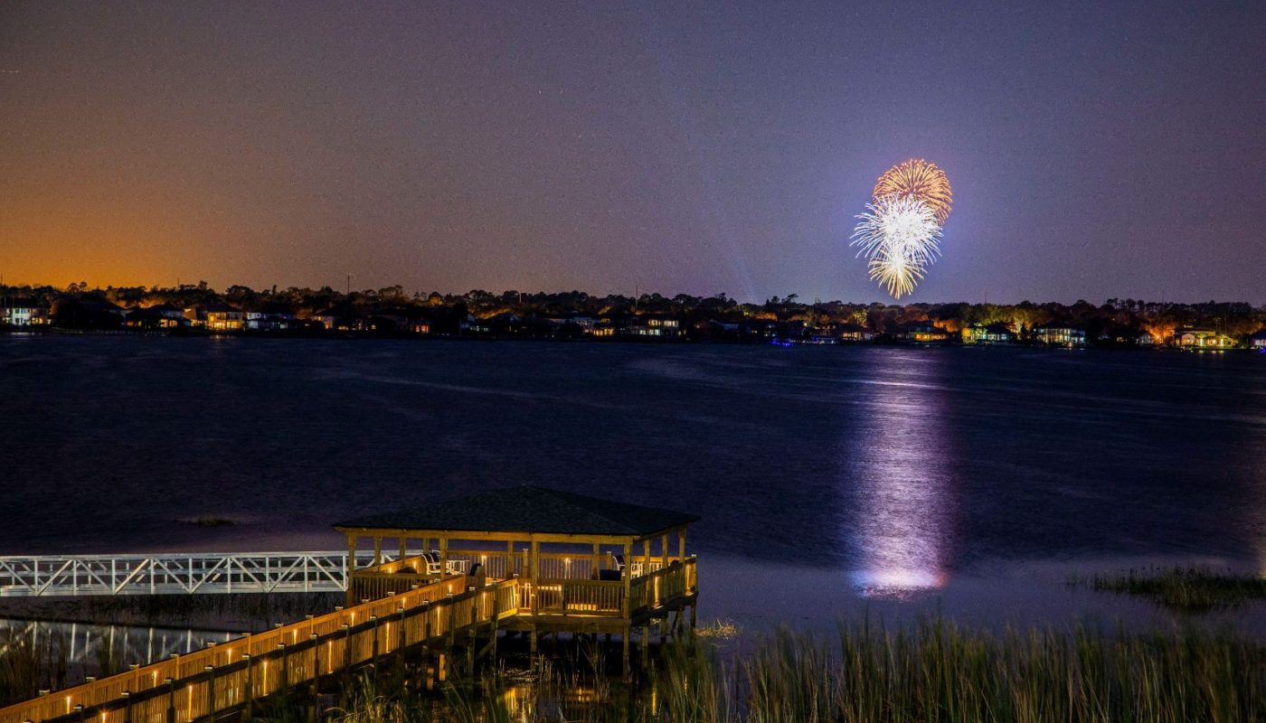 view of fireworks at jefferson sand lake apartments in orlando