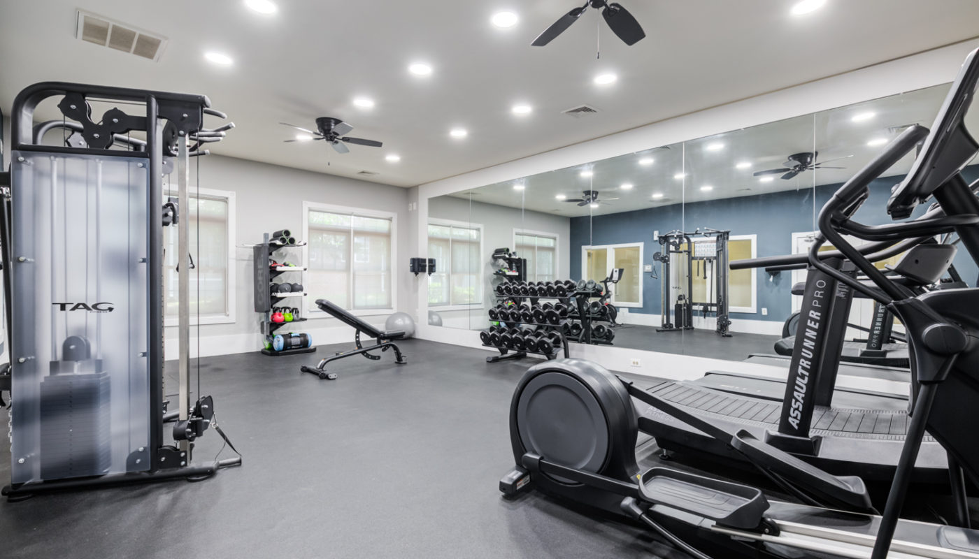 fitness center machines and equipment J Harbor Park Reston VA luxury apartments