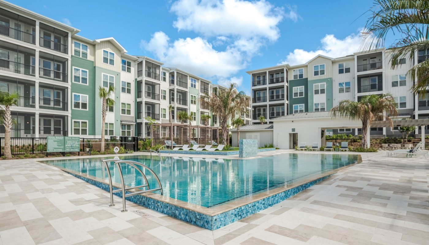 resort style pool with sun shelf J Ardin Apopka FL luxury apartments for rent